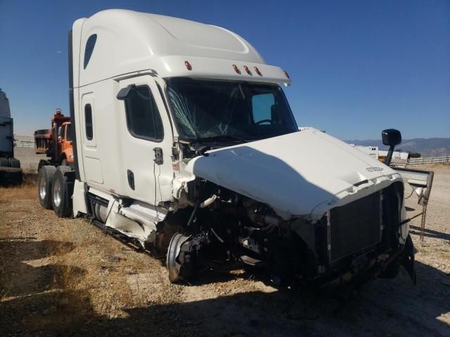 2019 Freightliner Cascadia 125