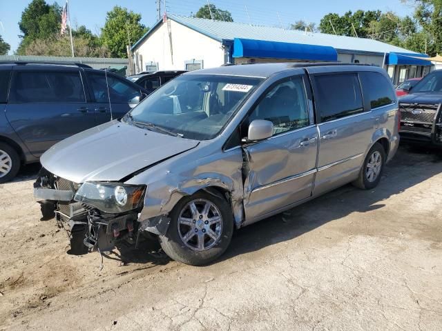 2013 Chrysler Town & Country Touring