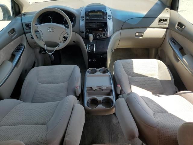 2010 Toyota Sienna CE