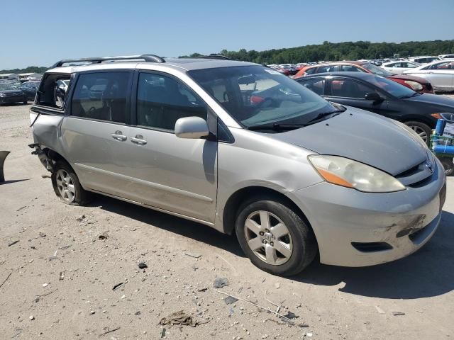 2009 Toyota Sienna XLE