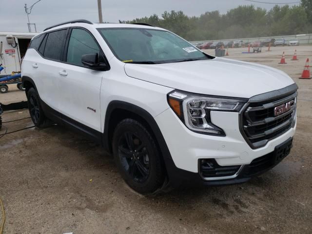 2022 GMC Terrain AT4