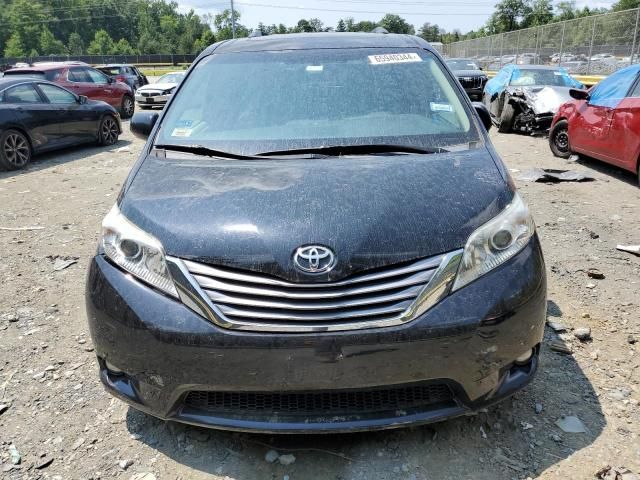 2016 Toyota Sienna XLE