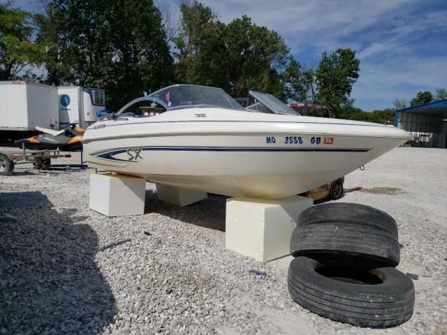 2004 Glastron Boat