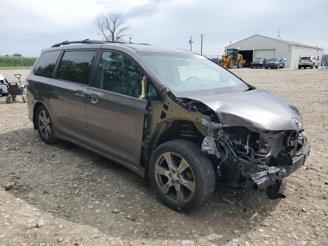 2017 Toyota Sienna SE