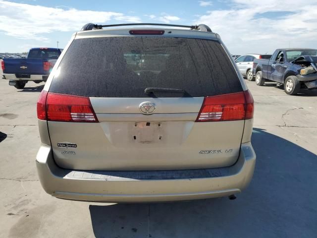 2005 Toyota Sienna CE