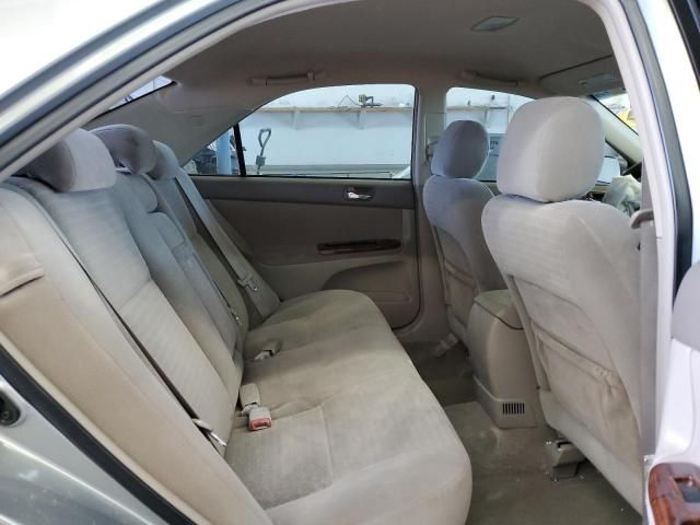 2005 Toyota Camry LE