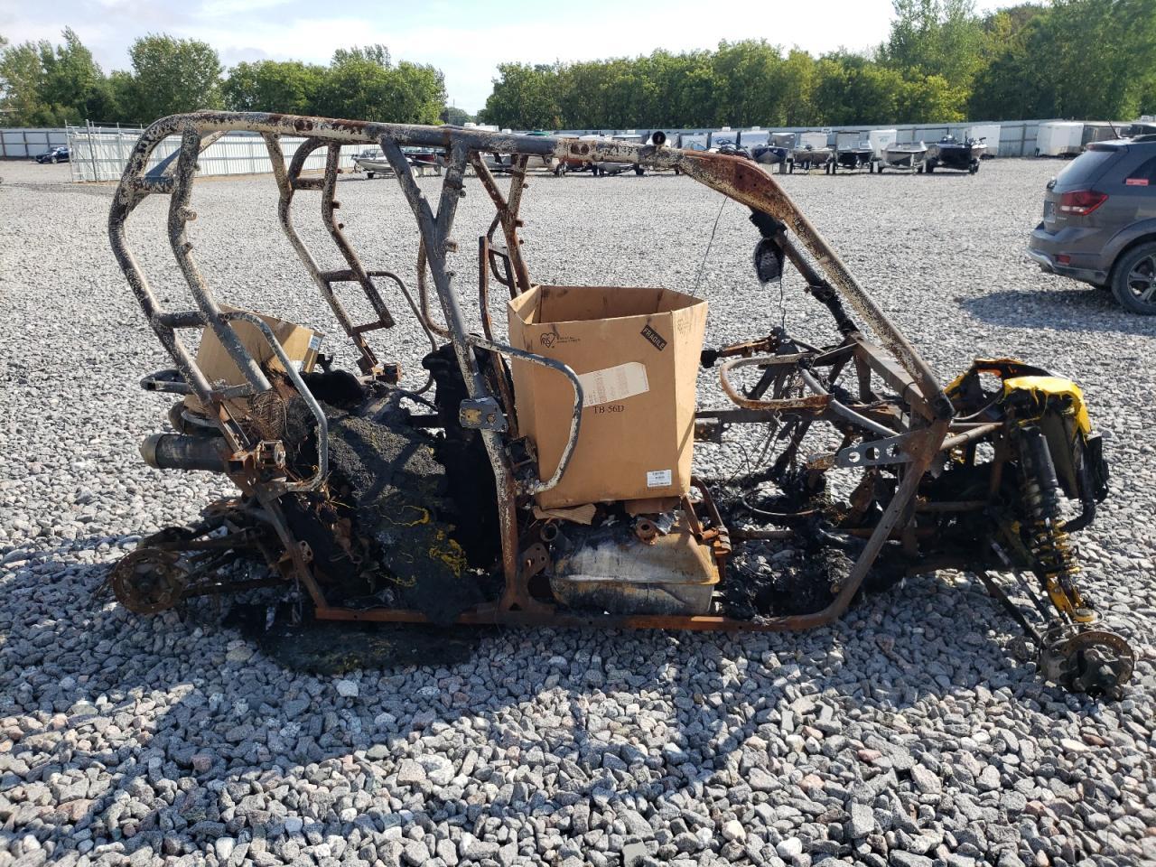 2014 Can-Am Maverick Max 1000R X RS DPS