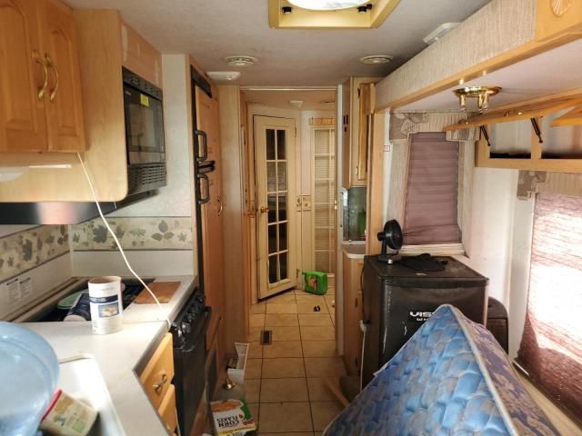 2003 Workhorse Custom Chassis Motorhome Chassis W22