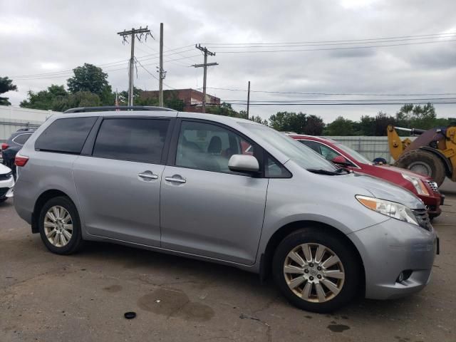 2015 Toyota Sienna XLE