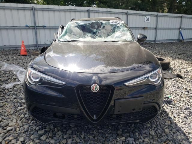 2021 Alfa Romeo Stelvio TI