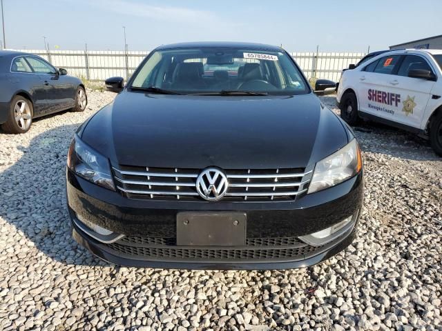 2014 Volkswagen Passat SEL