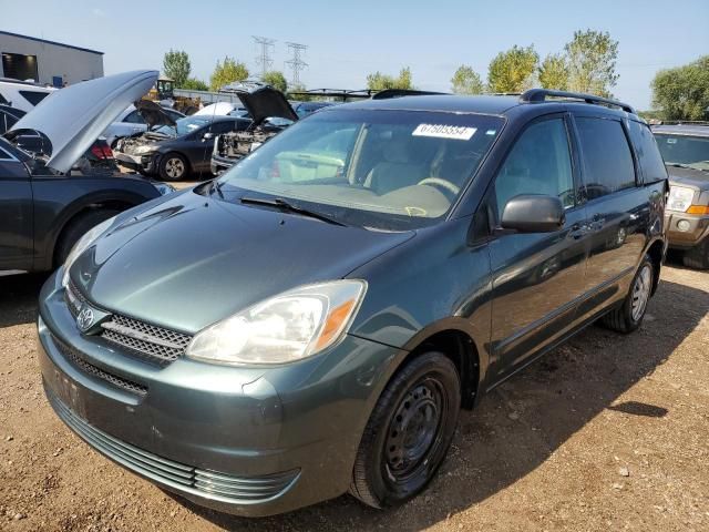 2004 Toyota Sienna CE