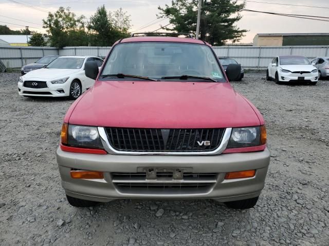 1997 Mitsubishi Montero Sport LS