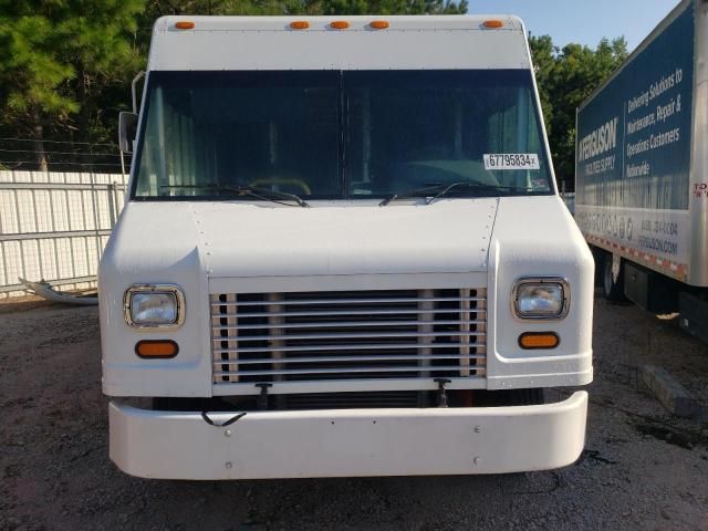 2004 Freightliner Chassis M Line WALK-IN Van