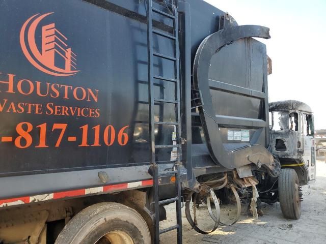 2018 Peterbilt 520