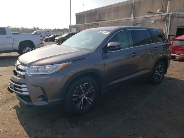 2019 Toyota Highlander LE