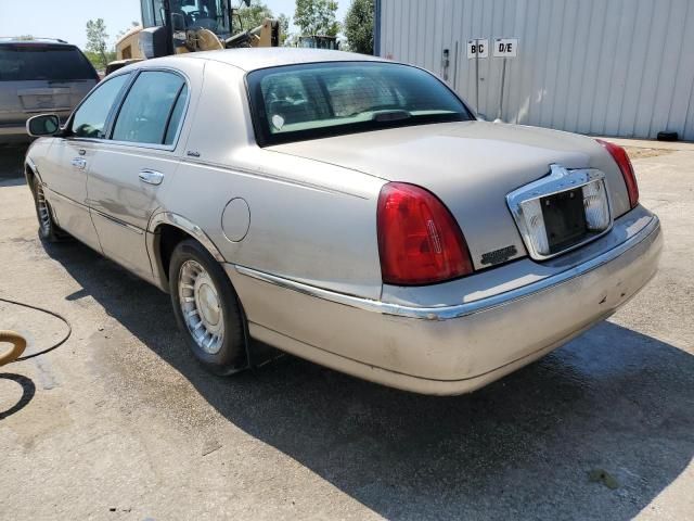 2001 Lincoln Town Car Executive