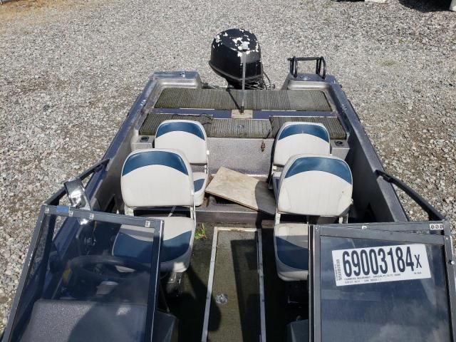 1990 Stratos Boat With Trailer