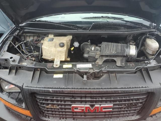 2003 GMC Savana G3500