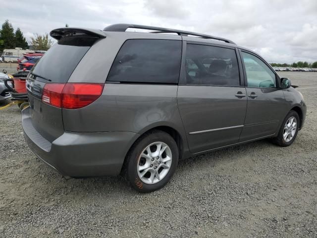 2005 Toyota Sienna XLE