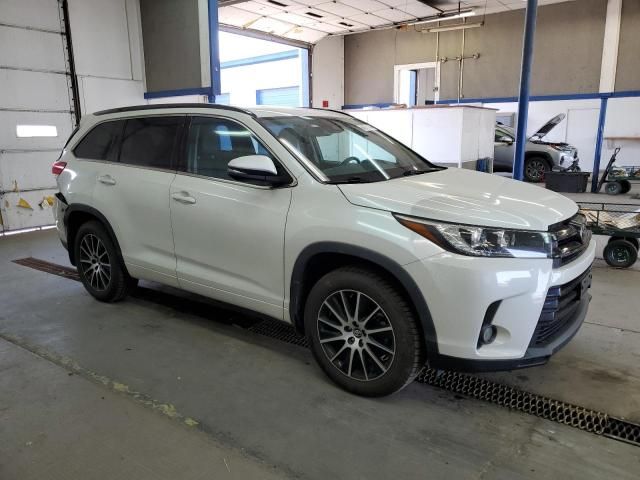 2018 Toyota Highlander SE