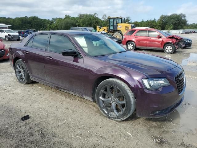 2020 Chrysler 300 Touring