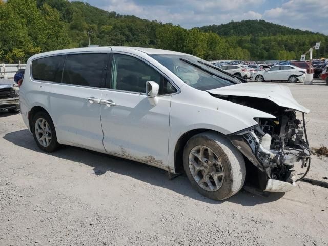 2020 Chrysler Pacifica Touring