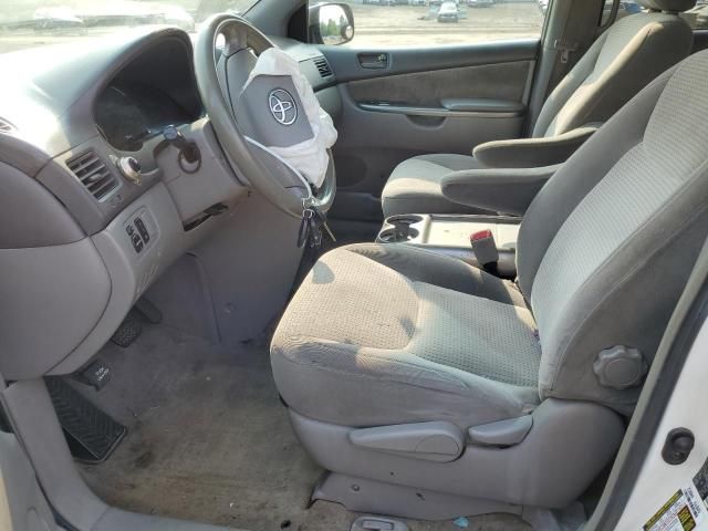 2007 Toyota Sienna CE