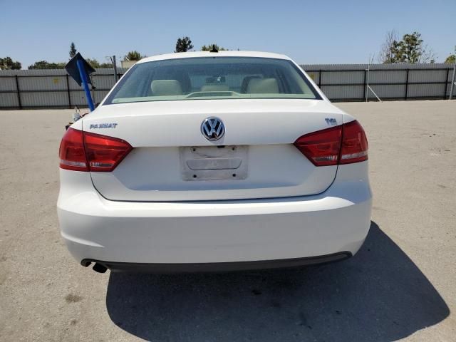 2015 Volkswagen Passat S