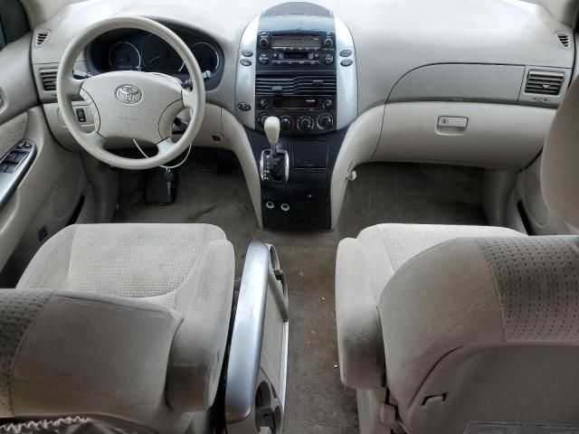 2007 Toyota Sienna CE