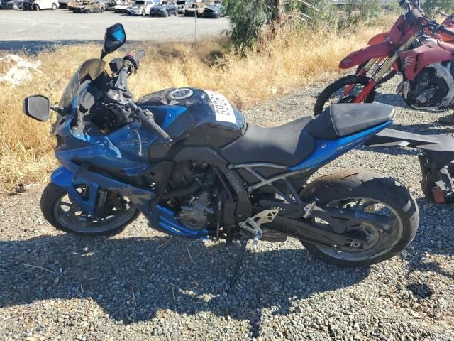 2024 Suzuki GSX800 F