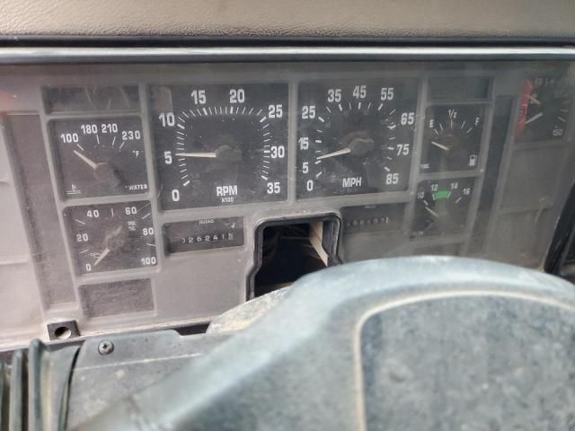 1994 International 2000 2674