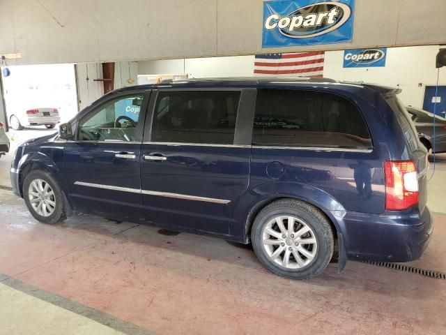 2015 Chrysler Town & Country Limited Platinum