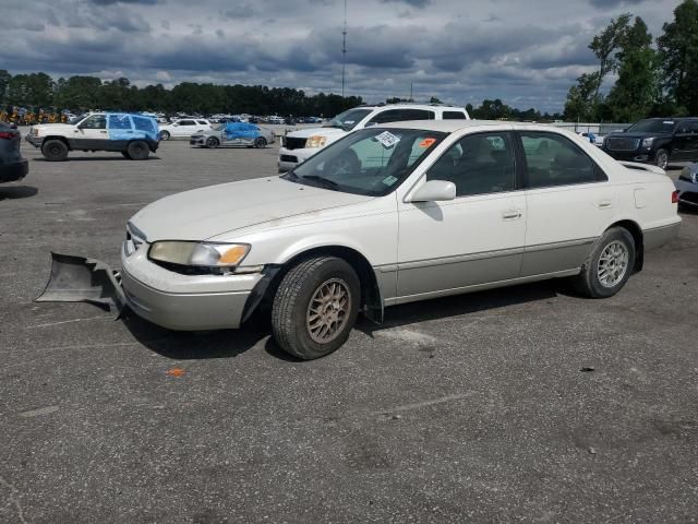 1999 Toyota Camry LE