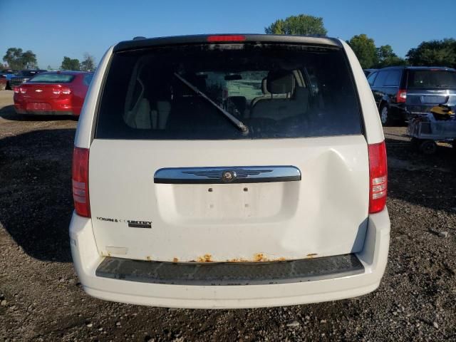 2008 Chrysler Town & Country Touring