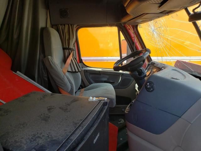 2016 Freightliner Cascadia 125
