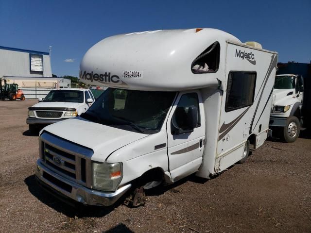 2011 Ford Econoline E350 Super Duty Cutaway Van