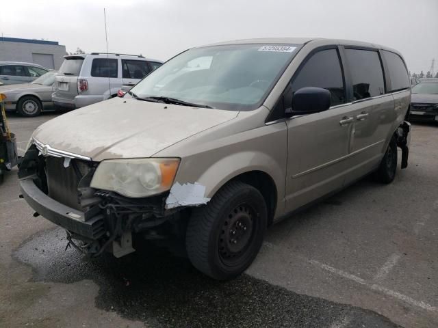 2009 Chrysler Town & Country LX