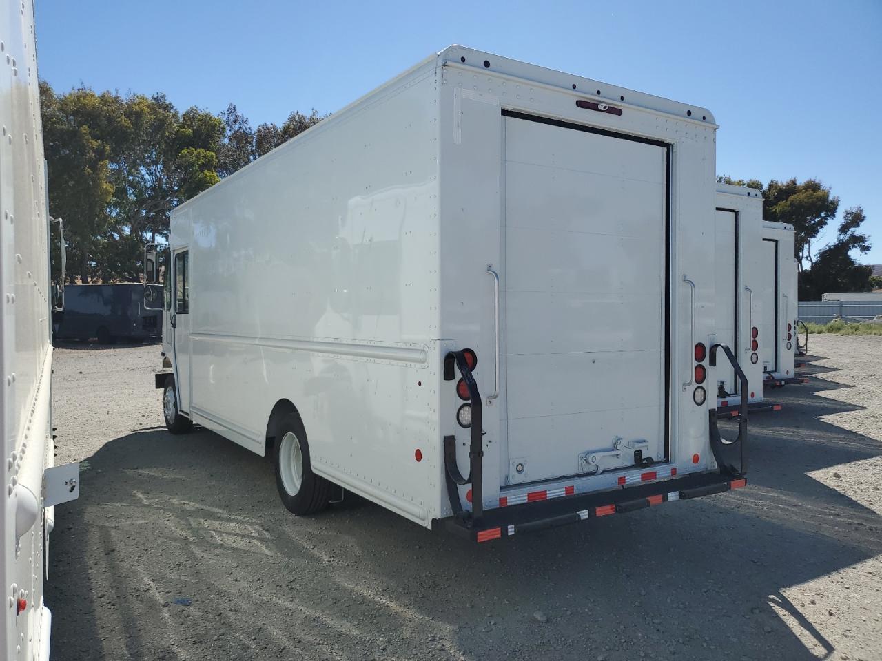 2021 XOS Sv05