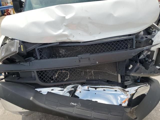 2021 Chevrolet Express G2500