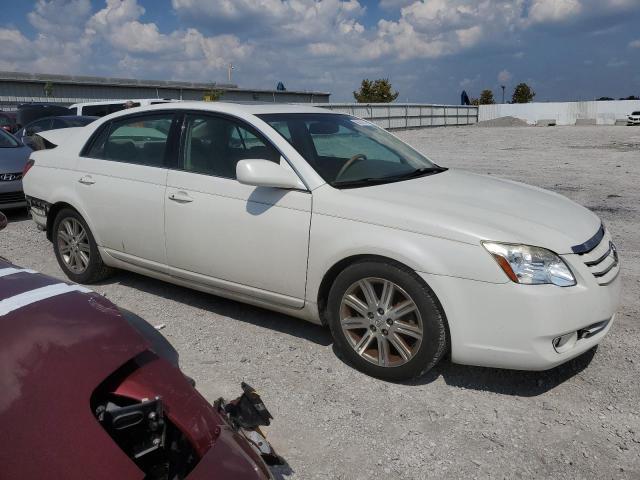 2005 Toyota Avalon XL