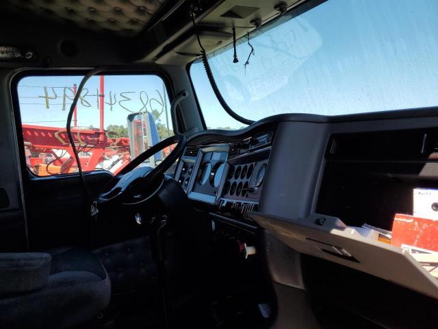 2013 Kenworth Construction T660