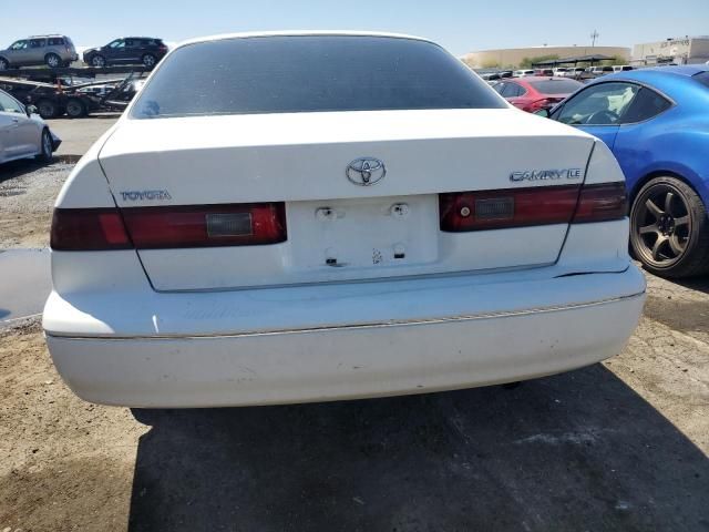 1999 Toyota Camry LE