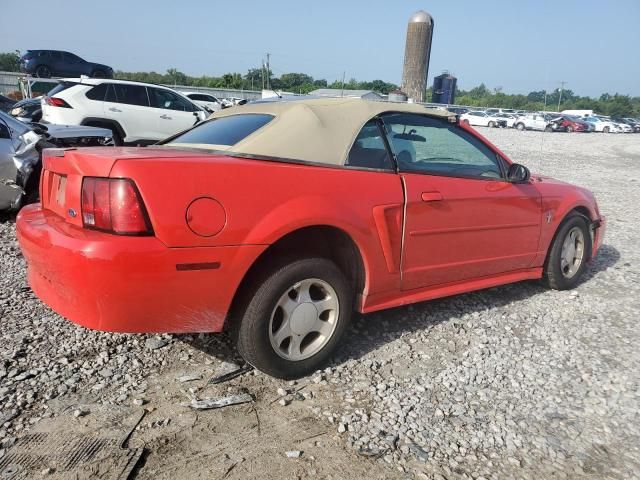 2000 Ford Mustang