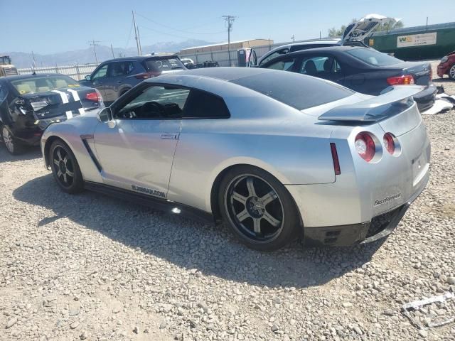 2009 Nissan GT-R Base