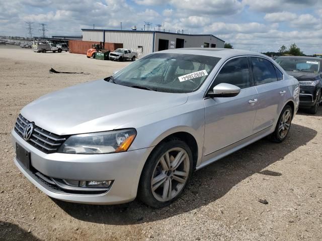 2012 Volkswagen Passat SEL