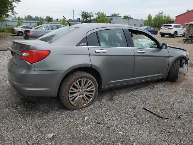 2013 Chrysler 200 Limited