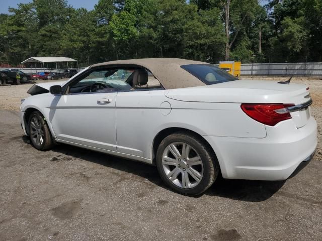 2013 Chrysler 200 Touring