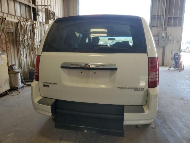 2009 Chrysler Town & Country LX