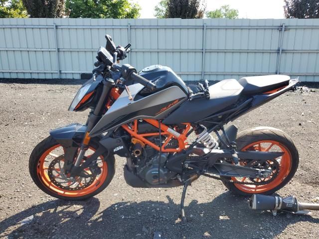 2021 KTM 390 Duke